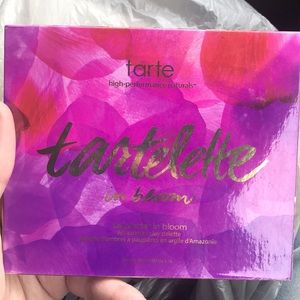 Tartelette in bloom eyeshadow palette